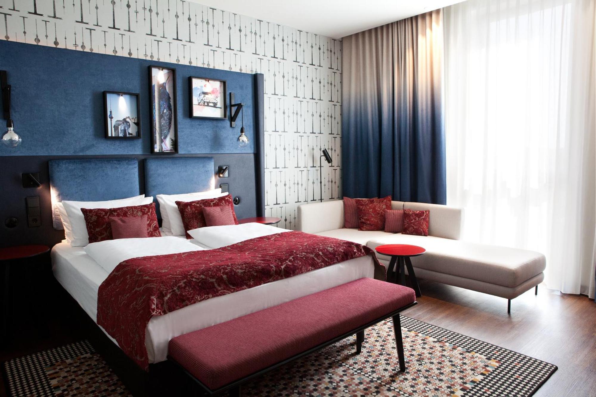 Indigo - East Side Gallery Hotel 4*